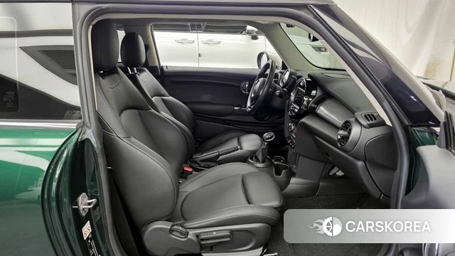 Mini Cooper 2018 Зеленый из Кореи, фото 2