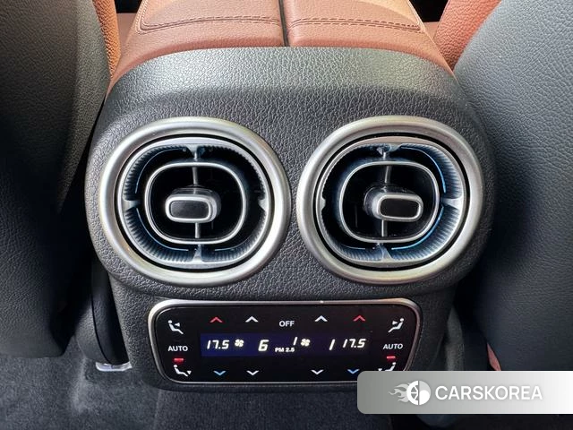 Mercedes-Benz GLC 2024 Черный из Китая, фото 2