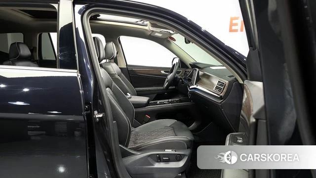 Volkswagen Atlas 2025 Черный из Кореи, фото 2