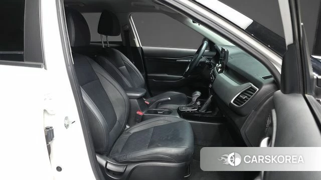 Kia Seltos 2021 Белый из Кореи, фото 2