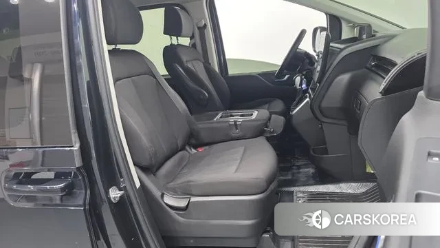 Hyundai Staria 2021 Синий из Кореи, фото 2