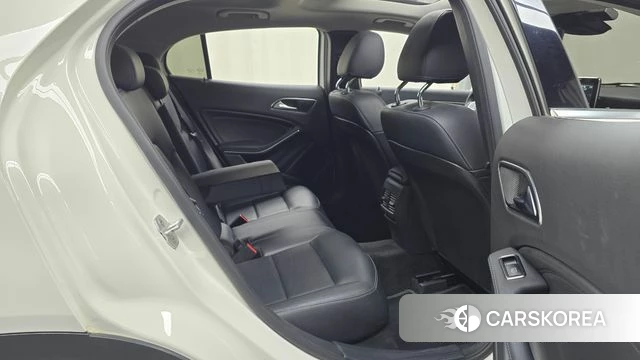 Mercedes-Benz GLA-Class X156 2018 Белый из Кореи, фото 2