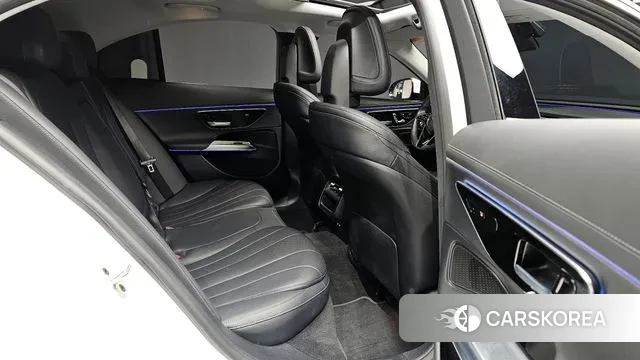 Mercedes-Benz E-Class W214 2024 Белый из Кореи, фото 2