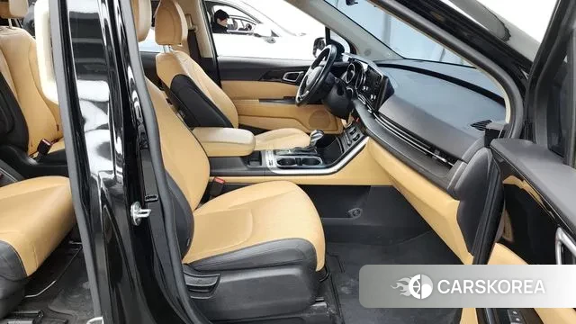 Kia Carnival 4th generation 2021 Черный из Кореи, фото 2