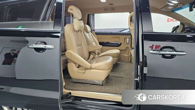 Kia All New Carnival 2018 Черный из Кореи, фото 2