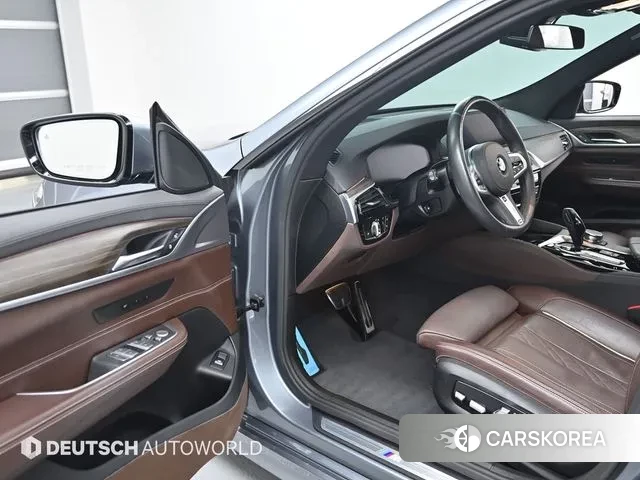 BMW 6 Series GT (G32) 2019 Серебристо-серый из Кореи, фото 2