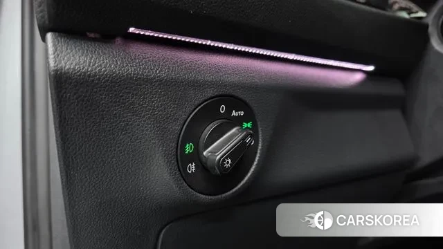 Volkswagen 7th Generation of Jetta 2020 Серебристо-серый из Кореи, фото 2