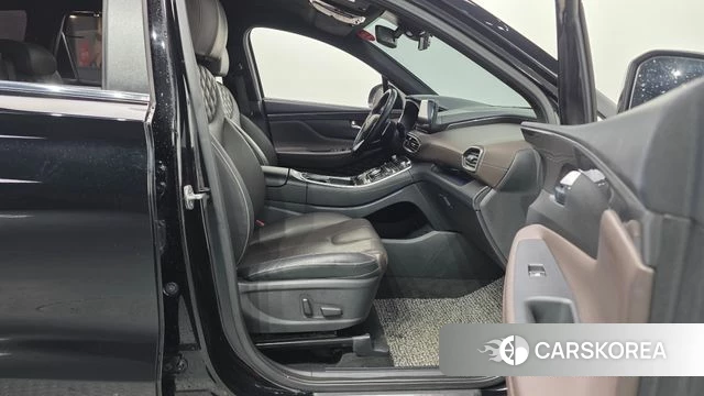 Hyundai The New Santa Fe 2021 Черный из Кореи, фото 2