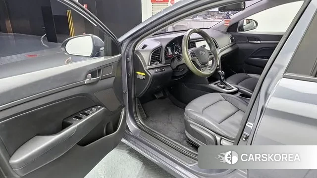 Hyundai Avante AD 2018 Серый из Кореи, фото 2