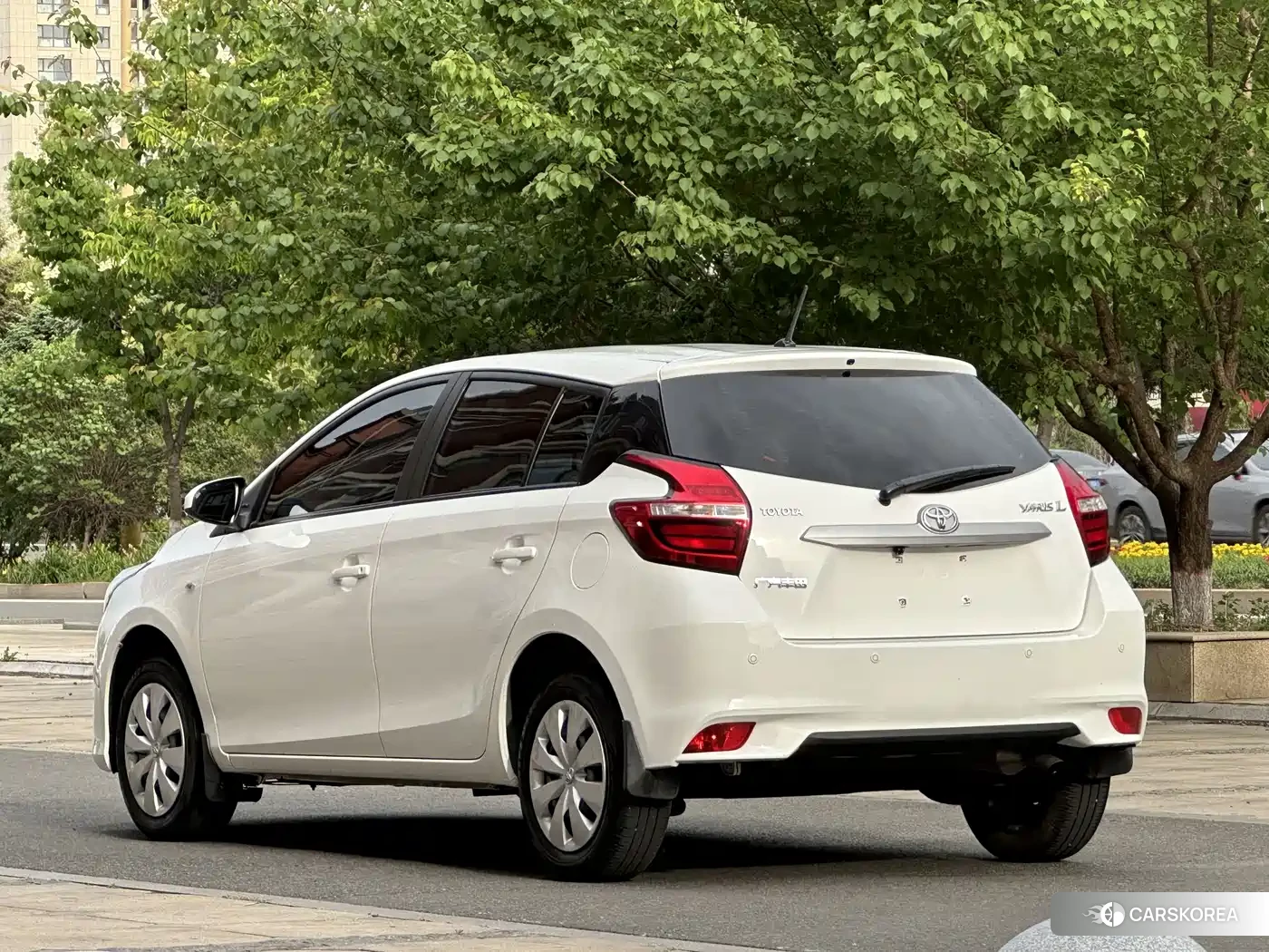 Toyota Yaris L 2022 Белый из Китая, фото 2