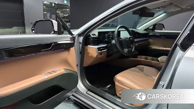 Hyundai Grandeur Hybrid (GN7) 2025 Серебряный из Кореи, фото 2