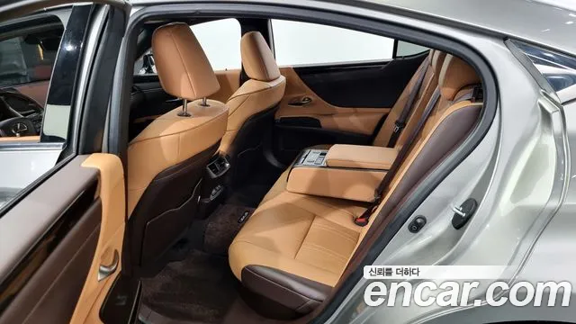 Lexus ES300h 7th generation id 2712324 из Кореи 2