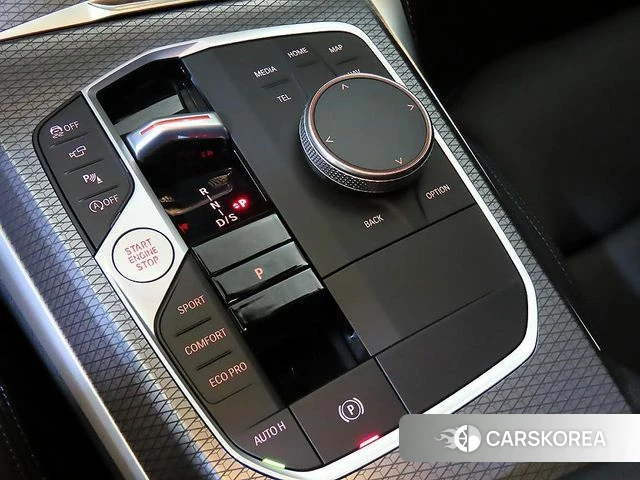 BMW 4 Series (G22) 2025 Белый из Кореи, фото 2