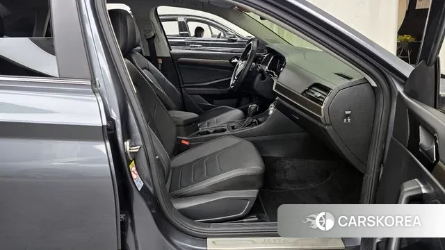 Volkswagen 7th Generation of Jetta 2021 Серый из Кореи, фото 2