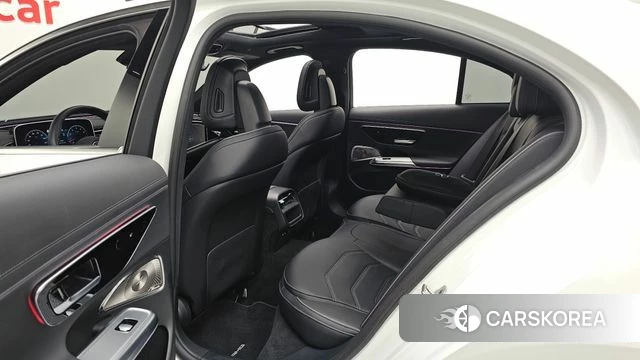 Mercedes-Benz E-Class W214 2024 Белый из Кореи, фото 2