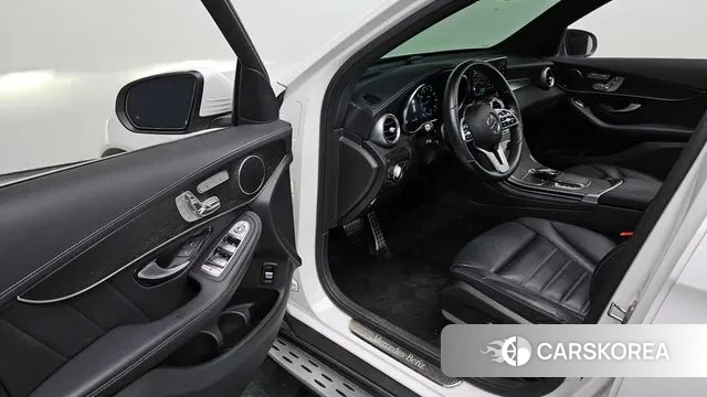 Mercedes-Benz GLC-Class X253 2022 Белый из Кореи, фото 2