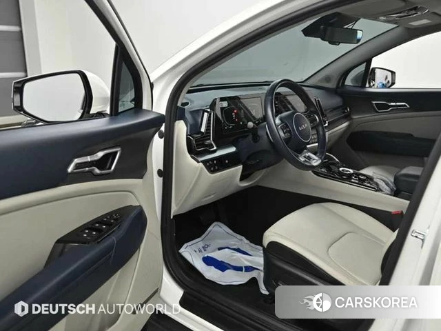 Kia Sportage 5th Generation Hybrid 2022 Белый из Кореи, фото 2
