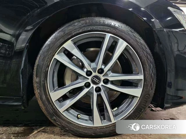 Audi A6L 2022 Черный из Китая, фото 2