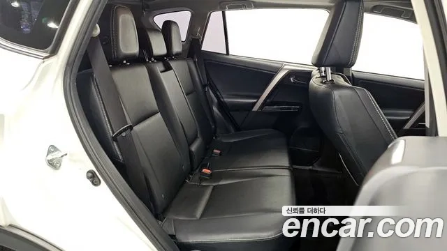 Toyota RAV4 2018 Белый из Кореи, фото 2