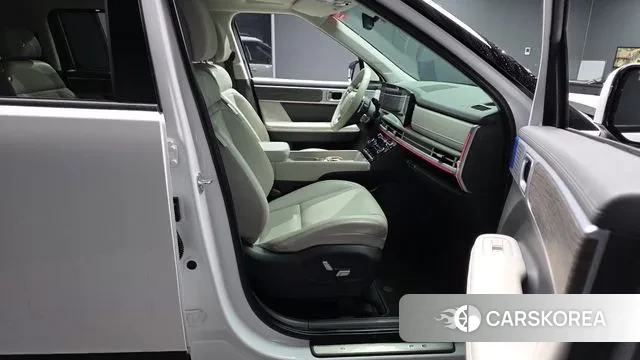 Hyundai Santa Fe (MX5) 2023 Белый из Кореи, фото 2