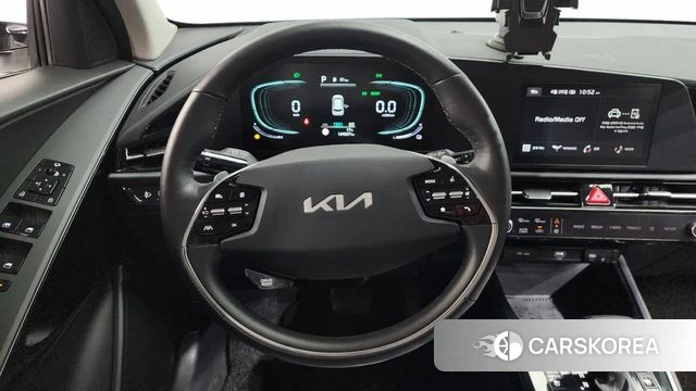 Kia Di Ol Nu Niro 2022 Белый из Кореи, фото 2