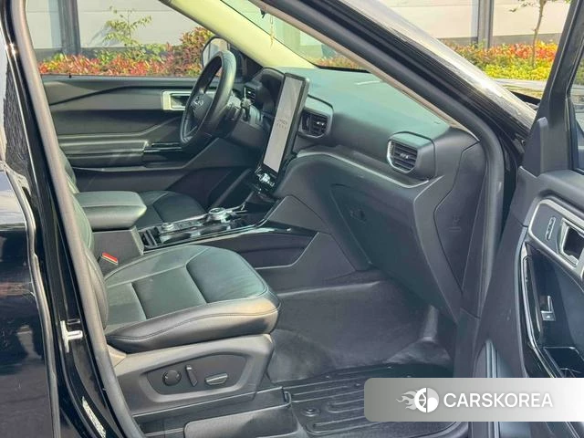 Ford Explorer 2020 Черный из Китая, фото 2
