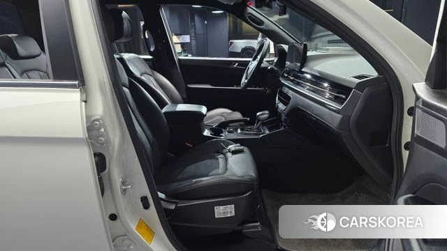 Ssangyong The New Rexton Sports Cannes 2024 Белый из Кореи, фото 2