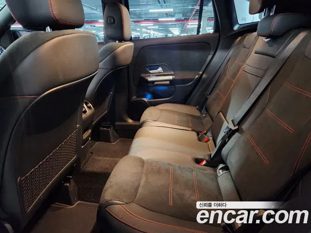 Mercedes-Benz GLA - Class H247 2024 Черный из Кореи, фото 2