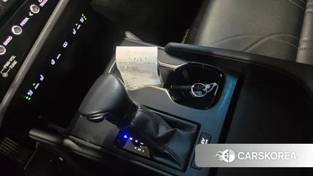 Lexus ES300h 7th generation 2023 Золотой из Кореи, фото 2