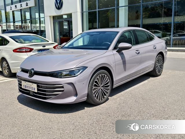 Volkswagen Passat 2024 Другой из Китая, фото 2