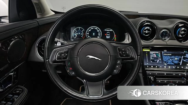 Jaguar All New XJ 2019 Белый из Кореи, фото 2