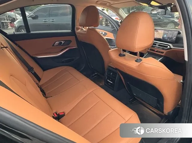 BMW 3 Series (G20) 2023 Черный из Кореи, фото 2