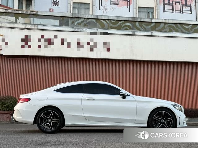 Mercedes-Benz Class C (imported) 2021 Белый из Китая, фото 2