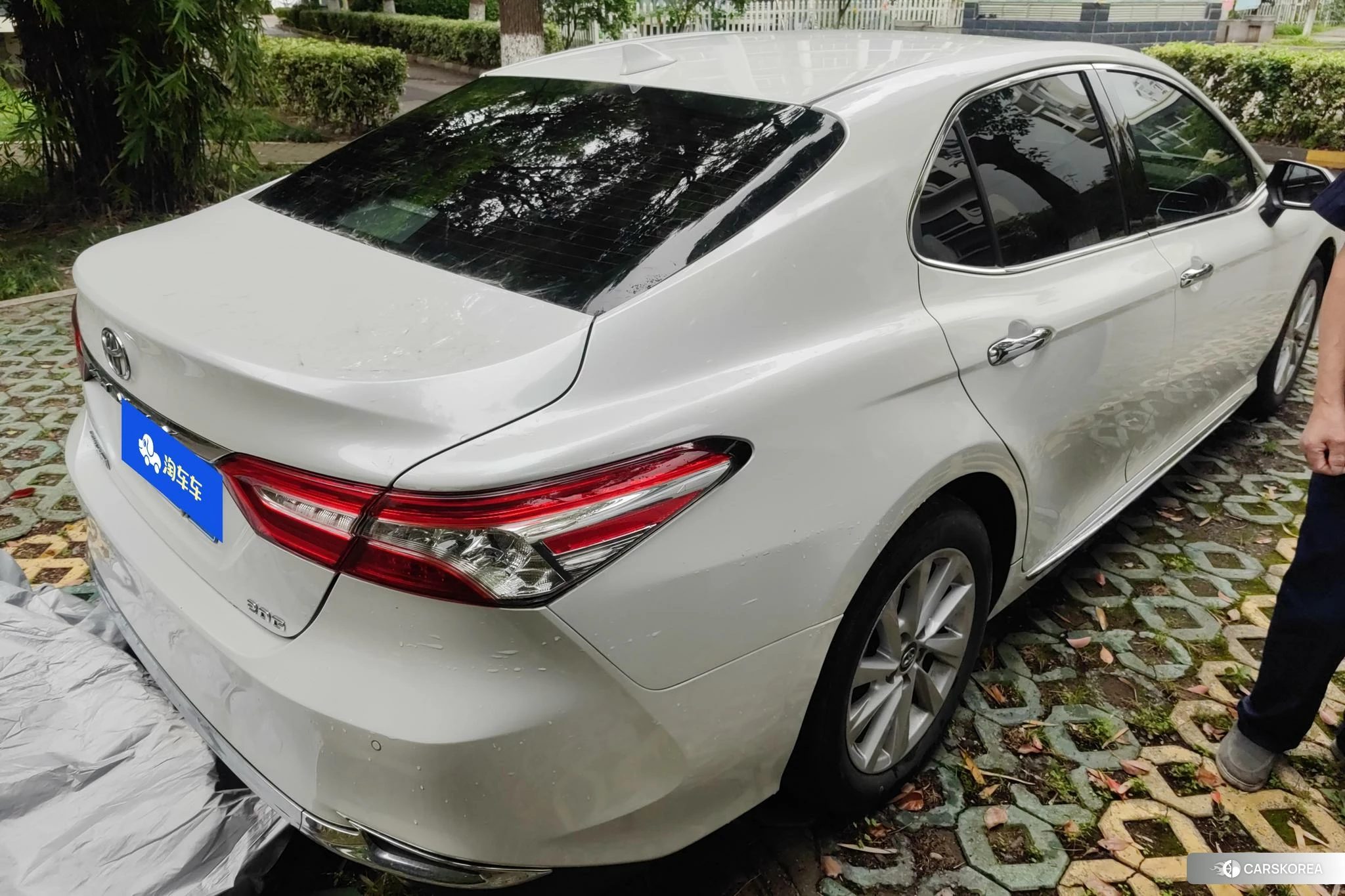 Toyota Camry 2023 Белый из Китая, фото 2