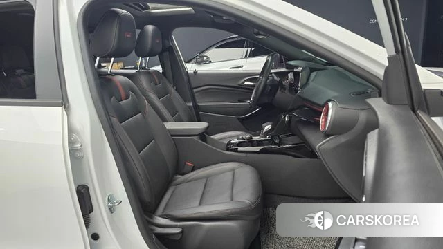 Chevrolet (GM Daewoo) Trax Crossover 2023 Белый из Кореи, фото 2