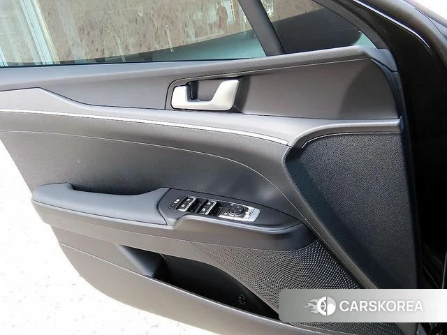 Kia K5 3rd generation 2024 Черный из Кореи, фото 2