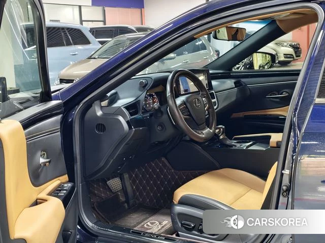 Lexus ES 2023 Синий из Китая, фото 2