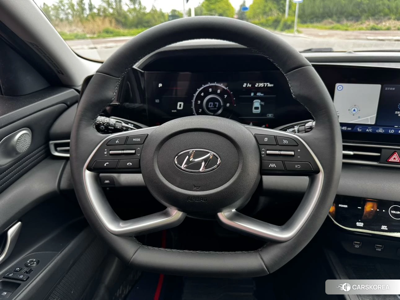 Hyundai Elantra 2022 Белый из Китая, фото 2