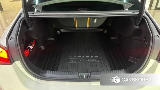 Mercedes-Benz E-Class W214 2025 Белый из Кореи, фото 2