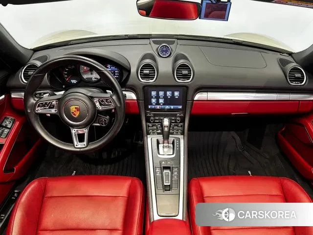 Porsche 718 Boxster 2020 Серебристо-серый из Кореи, фото 2