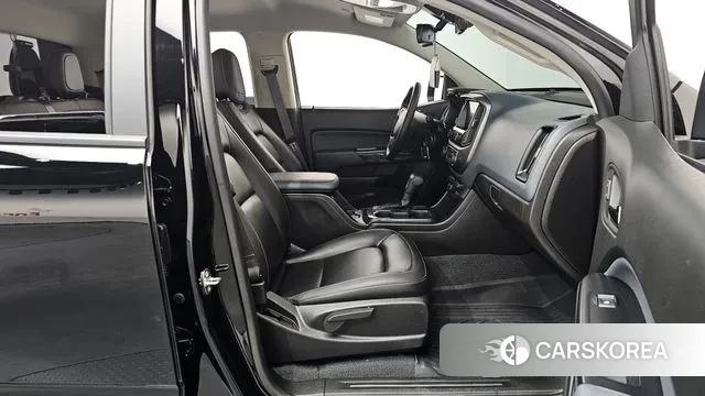 Chevrolet (GM Daewoo) Real New Colorado 2021 Черный из Кореи, фото 2