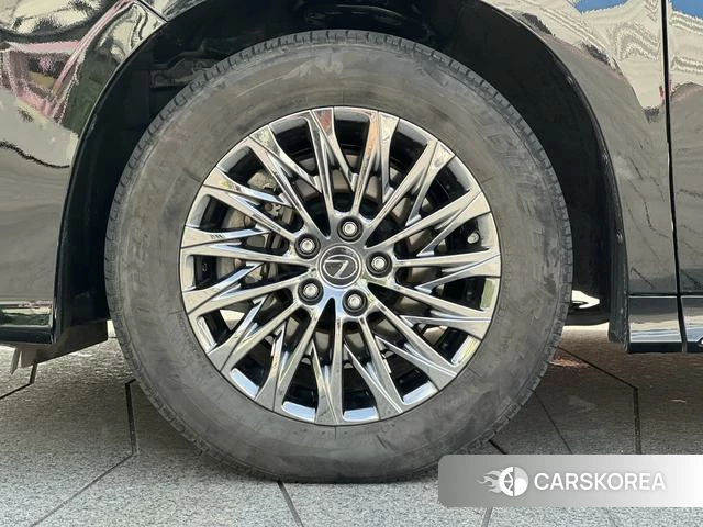 Lexus LM 2023 Черный из Китая, фото 2