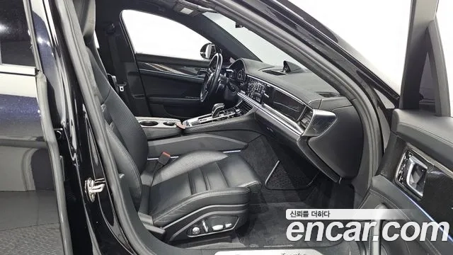 Porsche Panamera (971) 2018 Черный из Кореи, фото 2