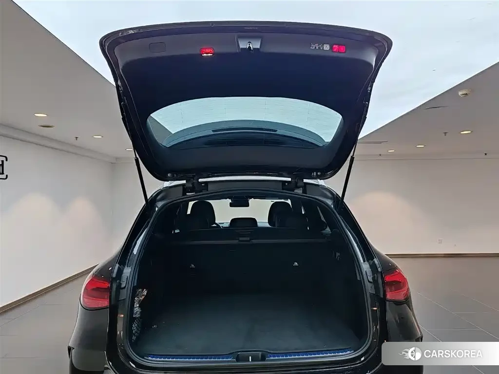 Mercedes-Benz GLC AMG 2025 Черный из Китая, фото 2