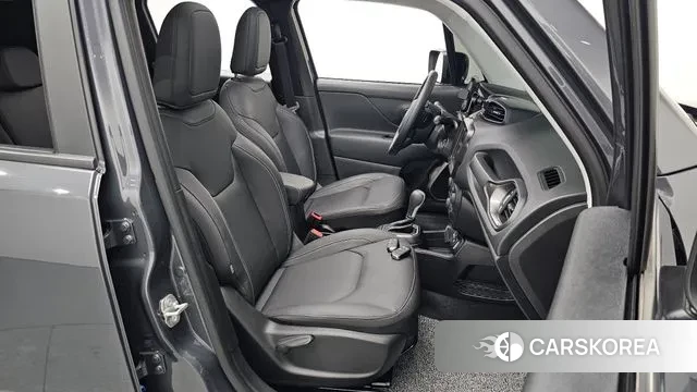 Jeep Renegade 2023 Серый из Кореи, фото 2