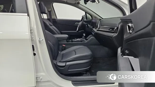 Kia Sportage 5th Generation 2023 Белый из Кореи, фото 2