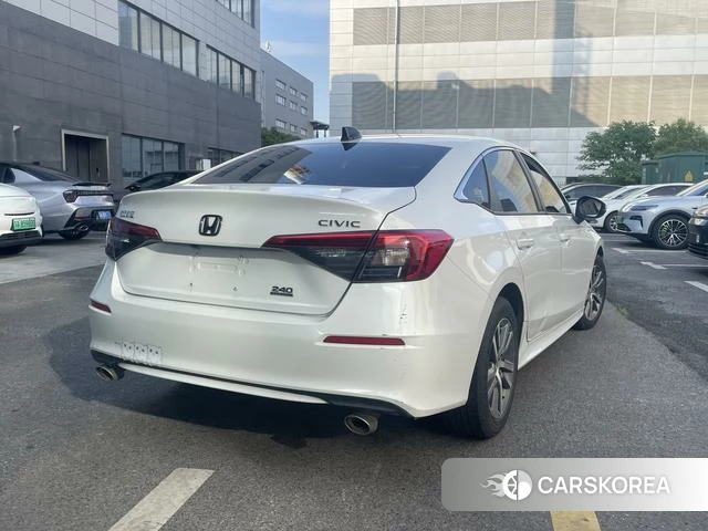 Honda Civic 2023 Белый из Китая, фото 2