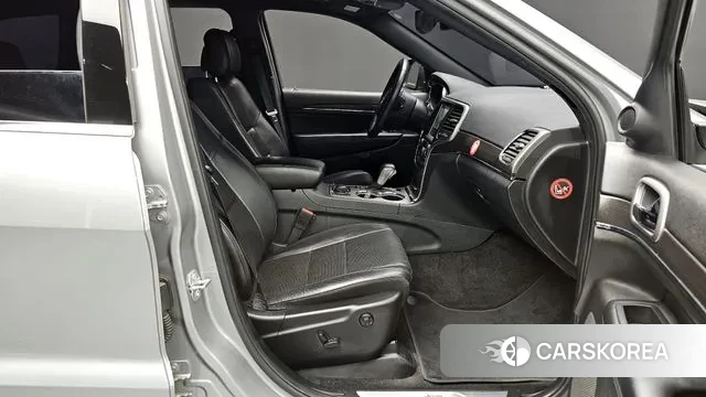 Jeep Grand Cherokee 2018 Серый из Кореи, фото 2