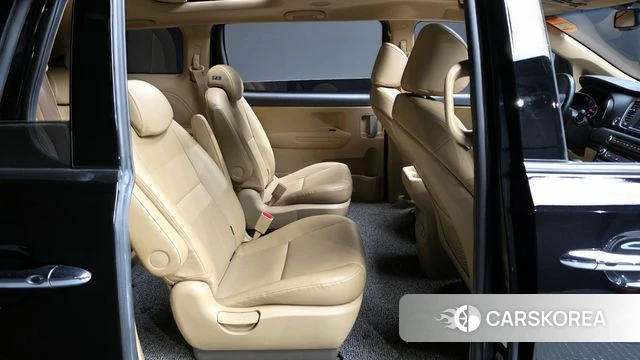 Kia The New Carnival 2019 Черный из Кореи, фото 2