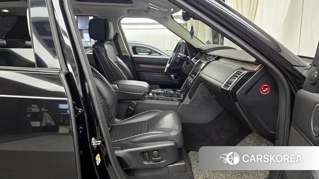 Land Rover Discovery 5 2019 Черный из Кореи, фото 2